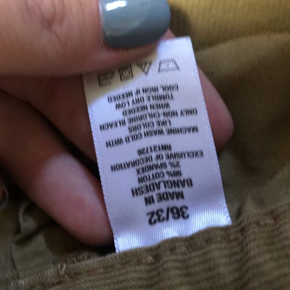 Cargo pants - Picture 2 of 3